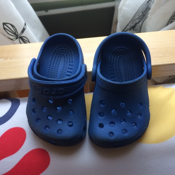 CROCS Other - Baby Crocs 2-3